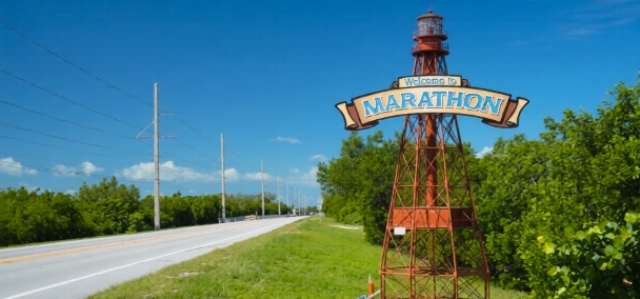 Marathon Entry Sign